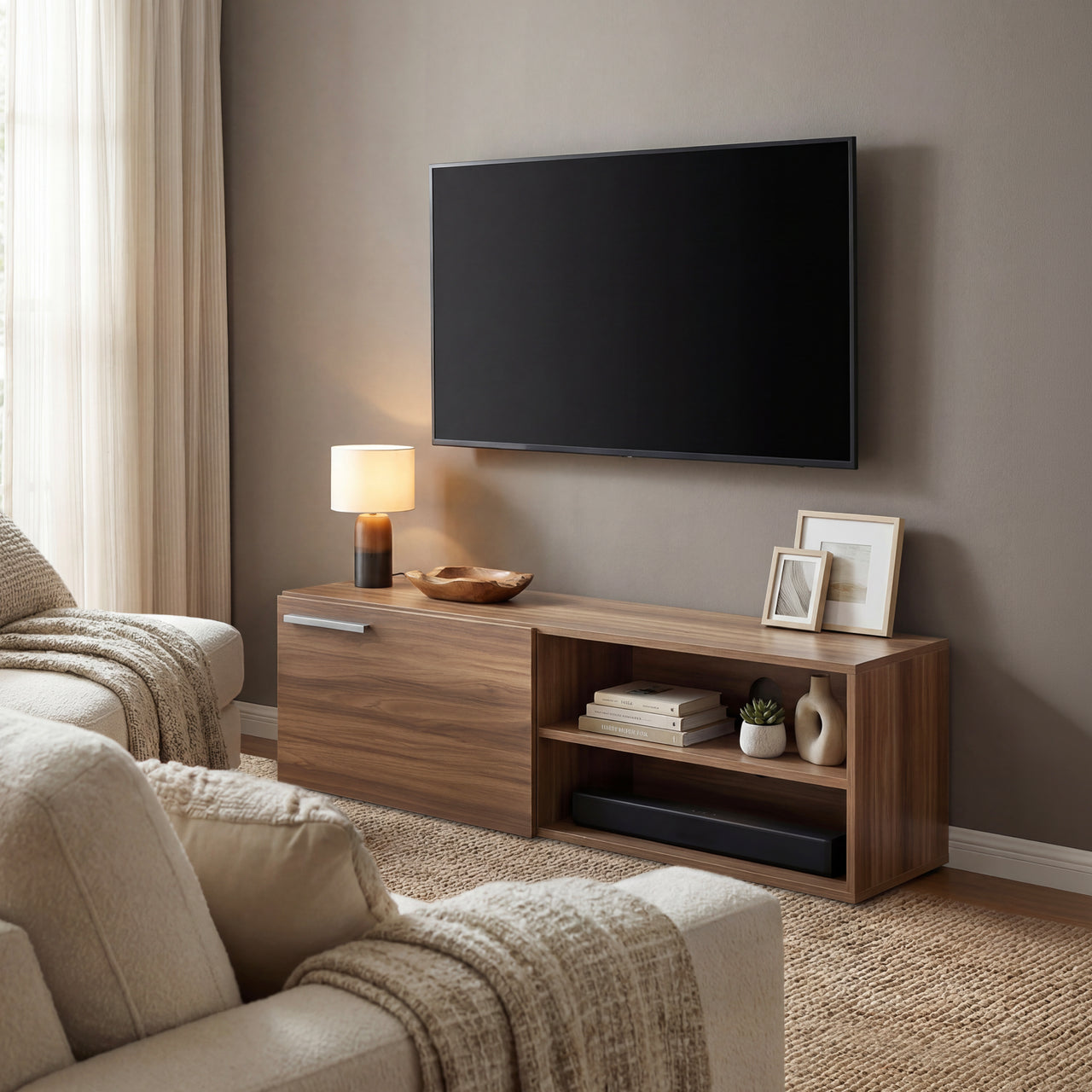 Mueble TV 55” con Almacenamiento Moderno de Madera