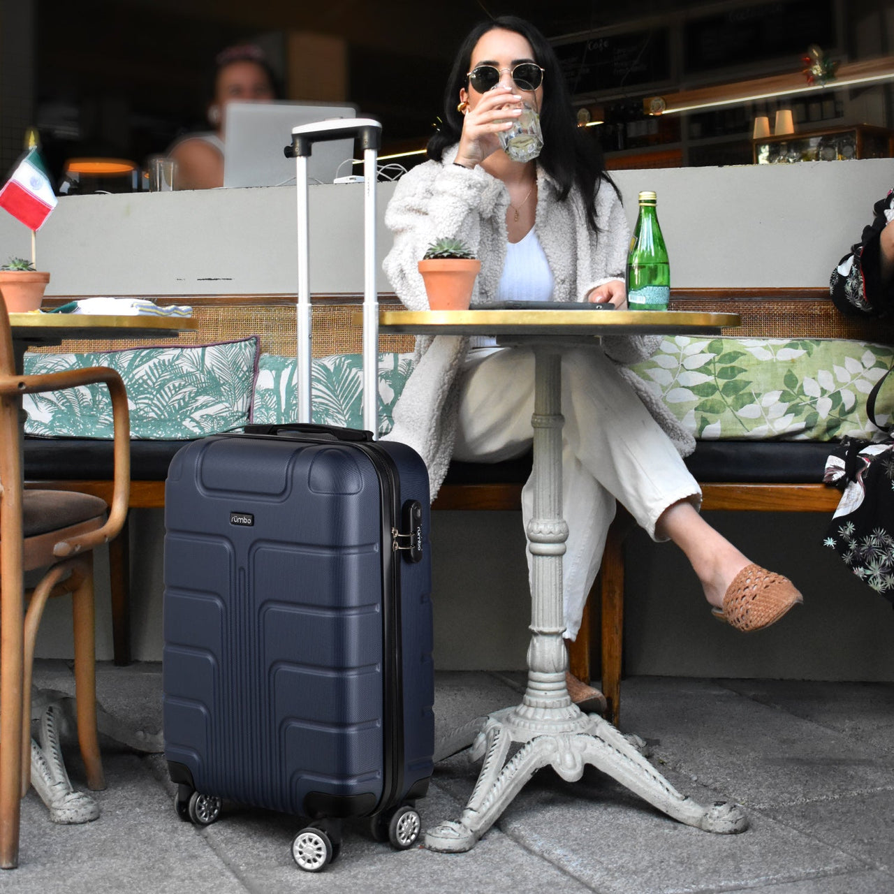 Maleta Rumbo 20” Carry On 10 kg Ligera con Candado